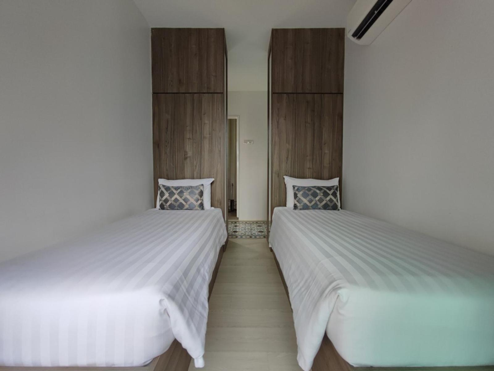 Solesor Kampong Beach Resort Port Dickson Exterior photo
