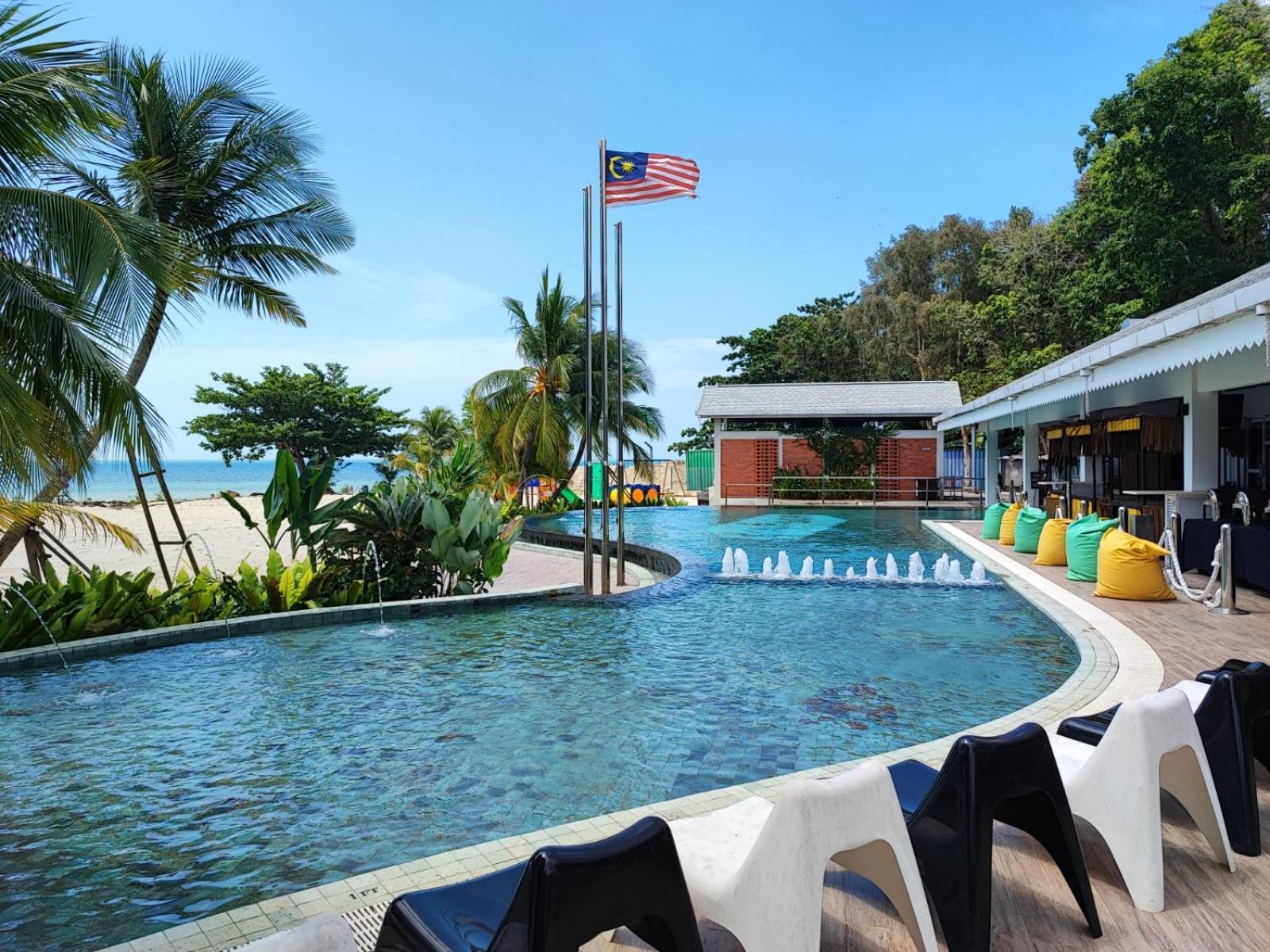 Solesor Kampong Beach Resort Port Dickson Exterior photo